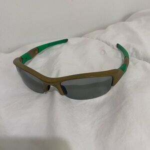 Vintage Oakley Flak Gold/Green Sunglasses